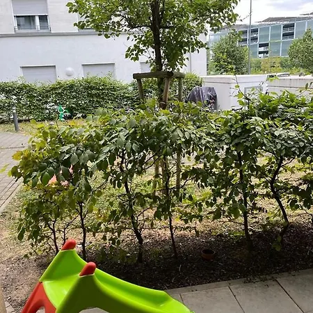 Mobilierte 5 Zimmer Zur Vermieten アパート フランクフルト