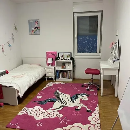 Mobilierte 5 Zimmer Zur Vermieten * 美因河畔法兰克福